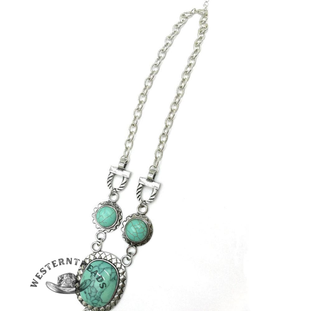 Vintage Unique Design Turquoise Oval Pendant Necklace