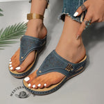 Women's Fashion Hollow Round Toe Thick Bottom Flip Flops