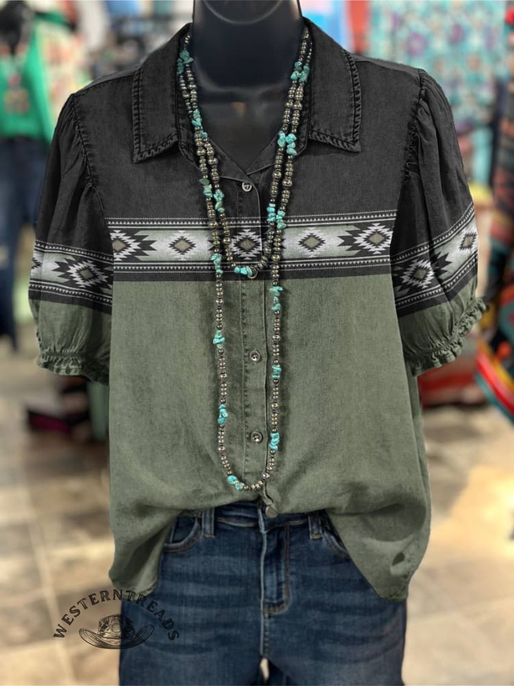 Women's vintage short-sleeve western shirt with retro print - lightweight casual top with cowboy-inspired style