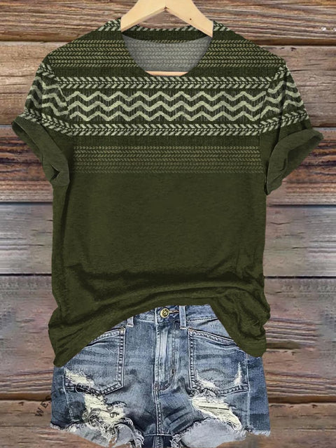 Simple Green Line Printed Casual T-Shirt