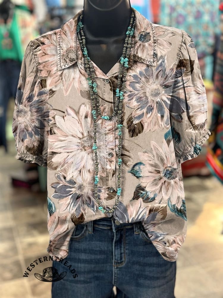 🔥Hot Sale🔥Women's Retro Beige Floral Print Casual V-neck T-shirt