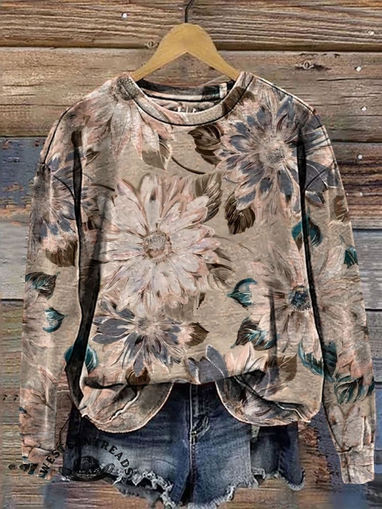 🔥Hot Sale🔥Women's Retro Beige Floral Print Casual V-neck T-shirt