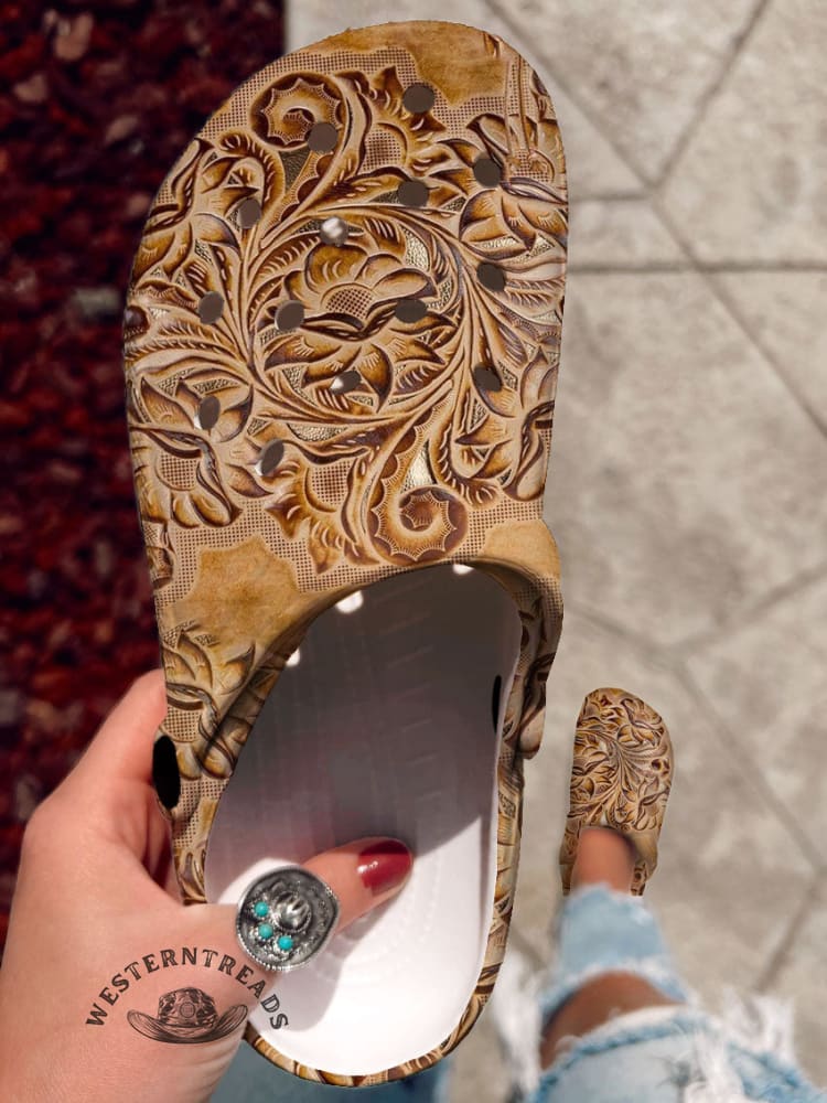 Vintage Art Print Casual Hole Slippers