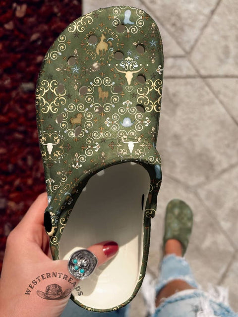 Classic West Green Holey Clogs