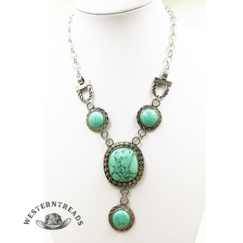 Vintage Unique Design Turquoise Oval Pendant Necklace
