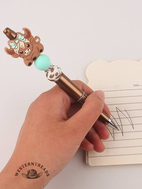 Multicolored Highland Cow Beaded Pen