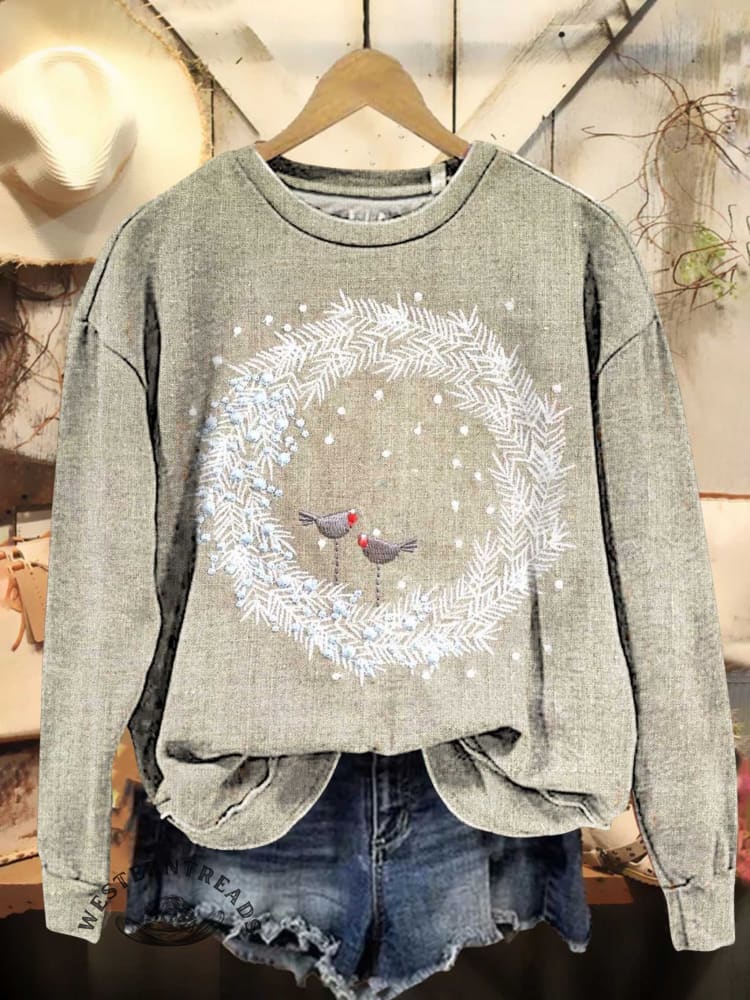 Retro Christmas Wreath Birds Casual Sweatshirt