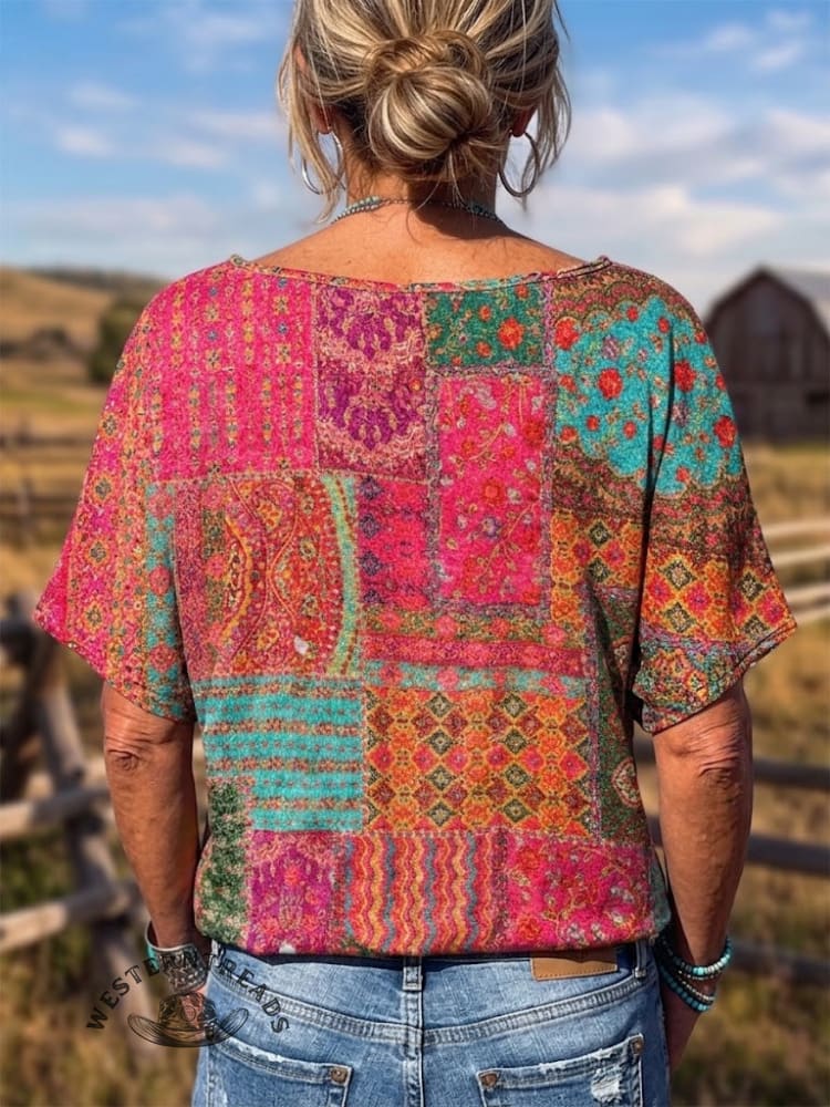 Women's Vintage Atr Print V-neck T-shirt