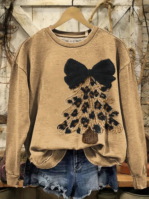Leopard Christmas Art Print Casual Sweatshirt