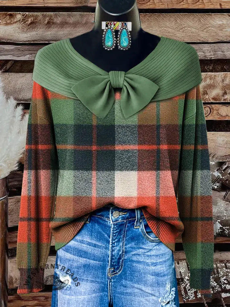 Vintage Christmas Plaid Art Print Buttoned Cardigan Sweater free-gift-icon