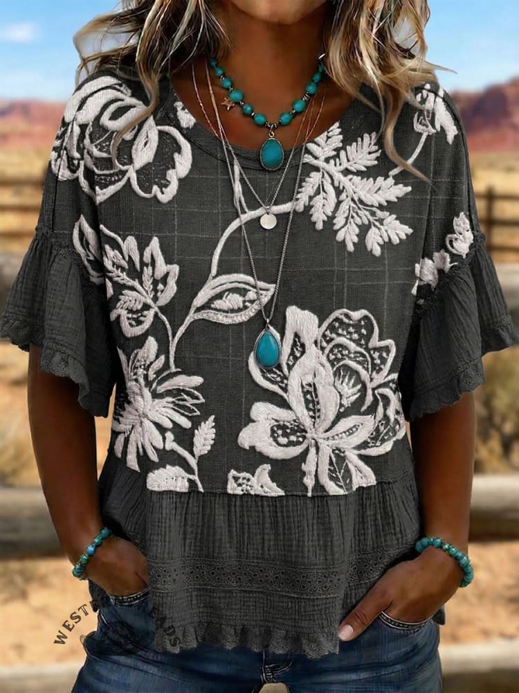Vintage Art Hollowed Out Lace Patchwork T-Shirt