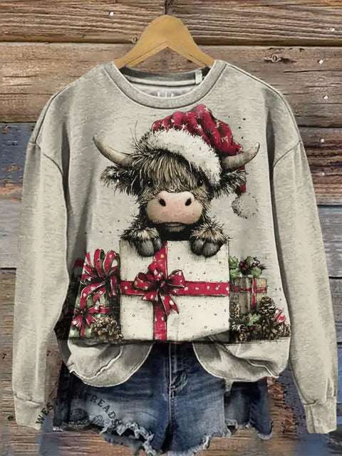 Highland Cow Christmas Art Print Casual Sweatshirt