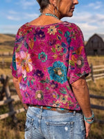 Women's Vintage Atr Print V-neck T-shirt