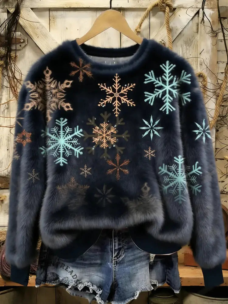 Women's Winter Snowflakes Art Print Casual Plush Top